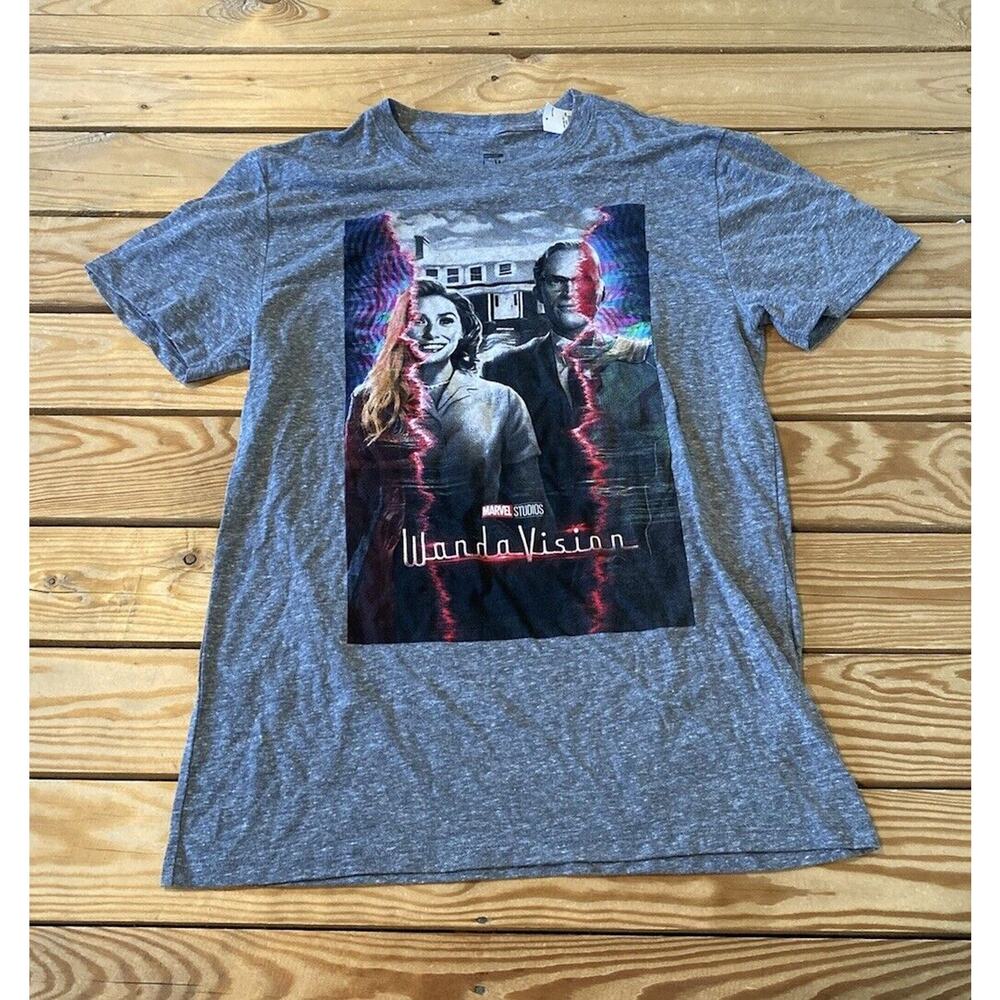 NWT  Marvel Studios Wanda Vision T Shirt Size Small Women’s Grey